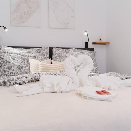 Апартаменты Zentrale & Ruhige 2 Zimmer - 42M² Вена Экстерьер фото